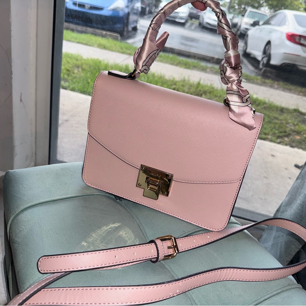 Elegant Pink Aldo Handbag
